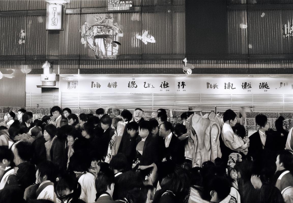 英超榜首争夺战：曼联对阵伯恩茅斯，滕哈格战术阻击利物浦登顶老特拉福德